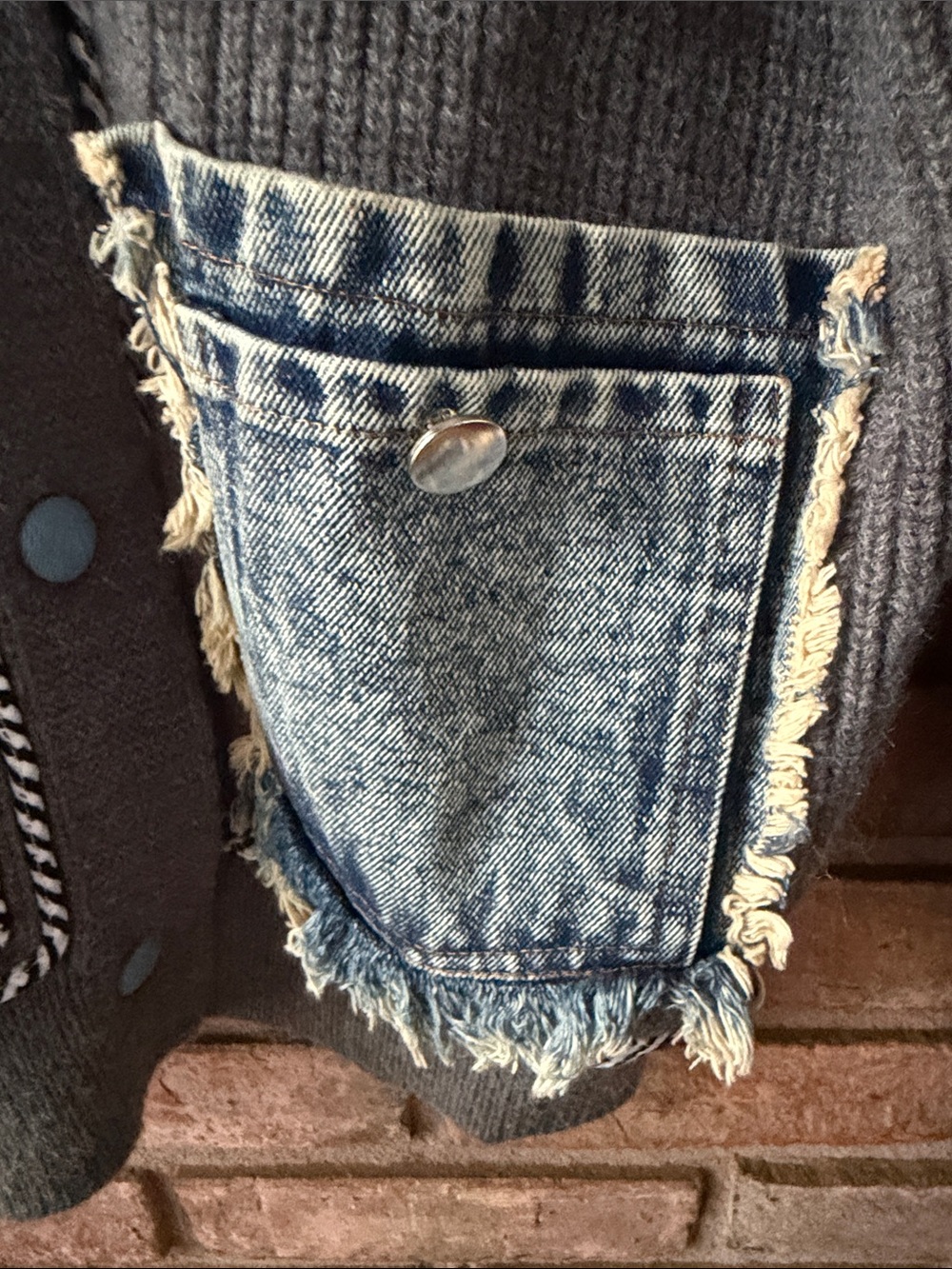 Commense Gray Ribbed Cardigan with Denim Patch Pockets - Picture 5 of 12